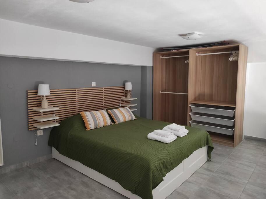 Oliva Loft Apartment Ermoupoli Exterior photo